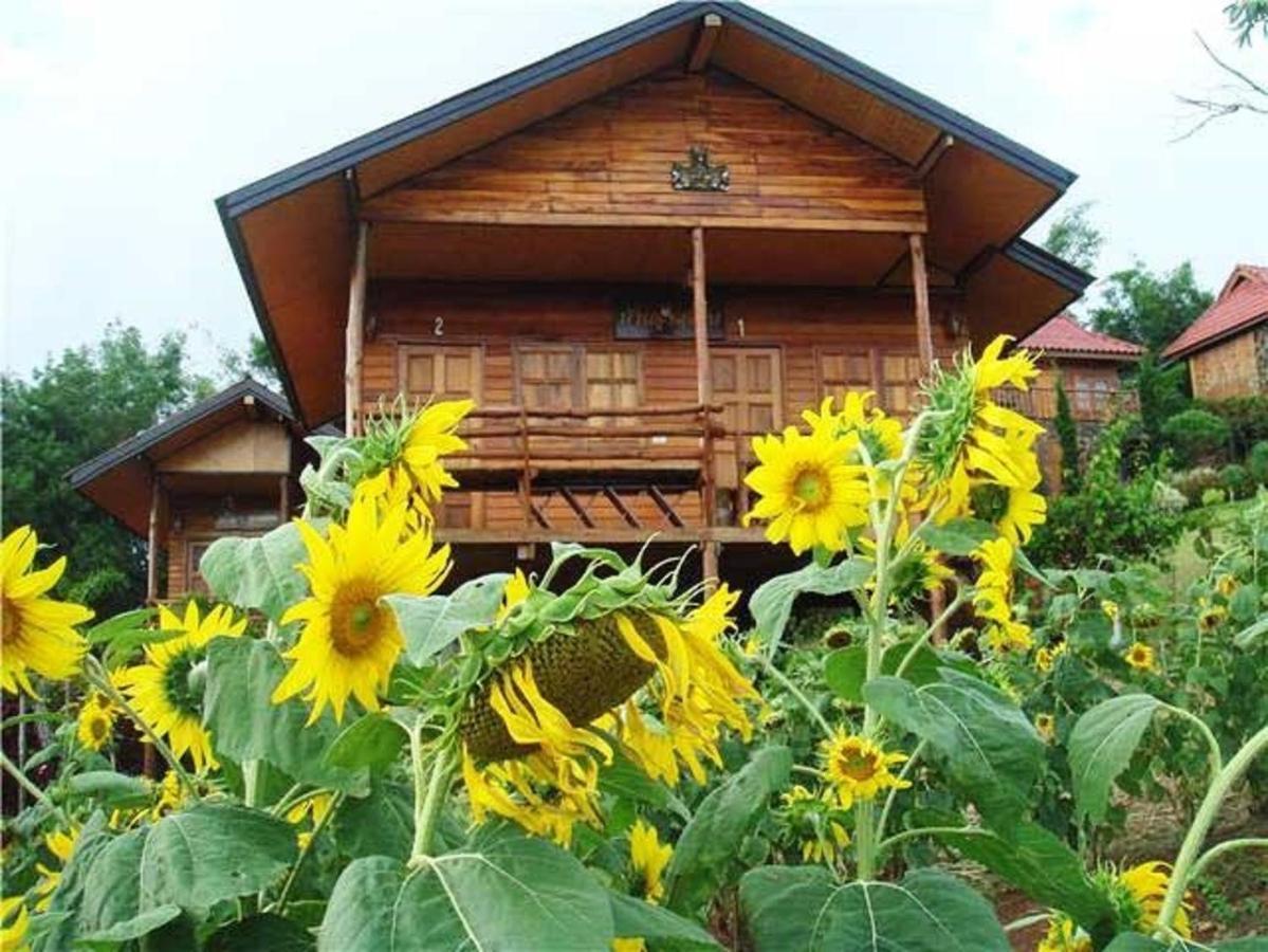 ภูน้ำทิพย์ รีสอร์ท Ban Huai Phai Exteriör bild